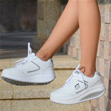 New 2017 Sneakers Women Running Shoes Women Autumn Shoes Leather Mesh Breathable Shoes Factory Whose A681